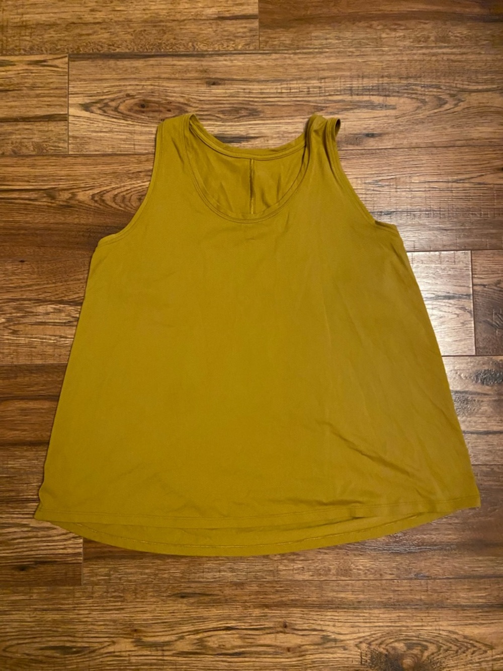 Lululemon Mustard Yellow Tank Top Shirt Sleeveless Activewear Large XL Flowy